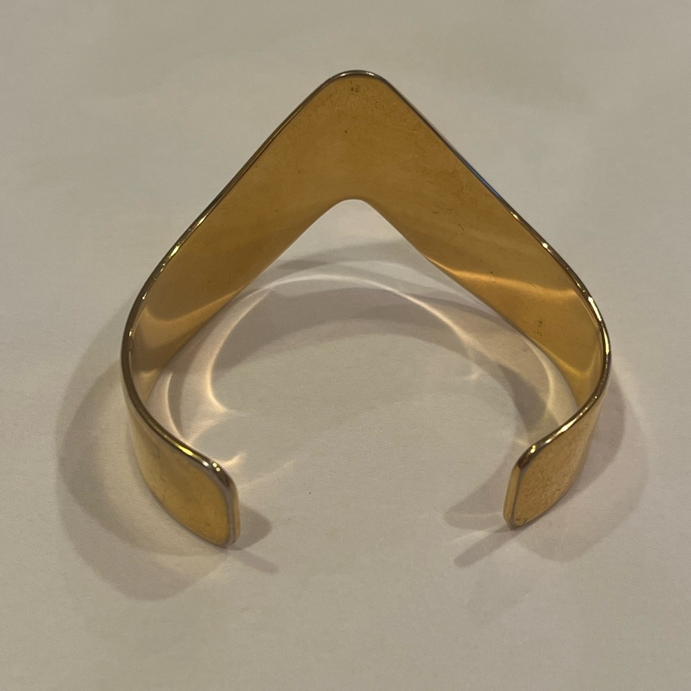Pierre Cardin Gold Bracelet - Picture 2 of 13